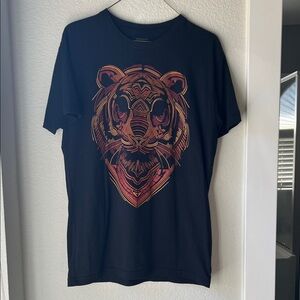 Graphic Black Tee with Tiger Design